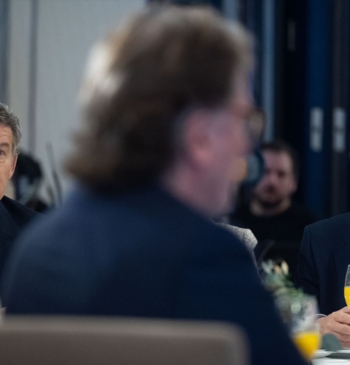 El 'no' a la moción de censura aviva la grieta de Génova [...]