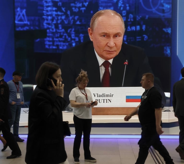 De la extrema derecha alemana a Steven Seagal: el Davos antiliberal de Putin en San Petersburgo