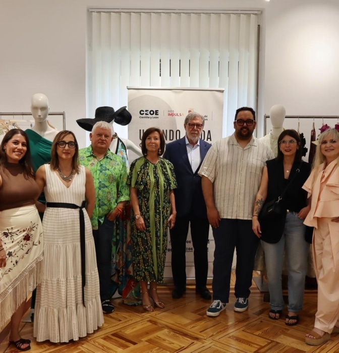 Uniendo Moda impulsa la proyección nacional de los diseñadores de Castilla y [...]