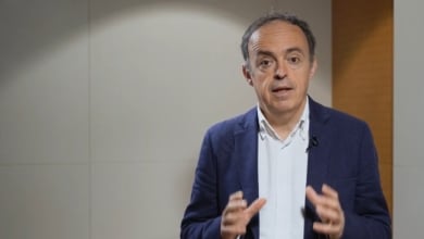 El nuevo presidente de la CNMC: entusiasta de la liberalización ferroviaria, contrario a la rebaja fiscal de los combustibles