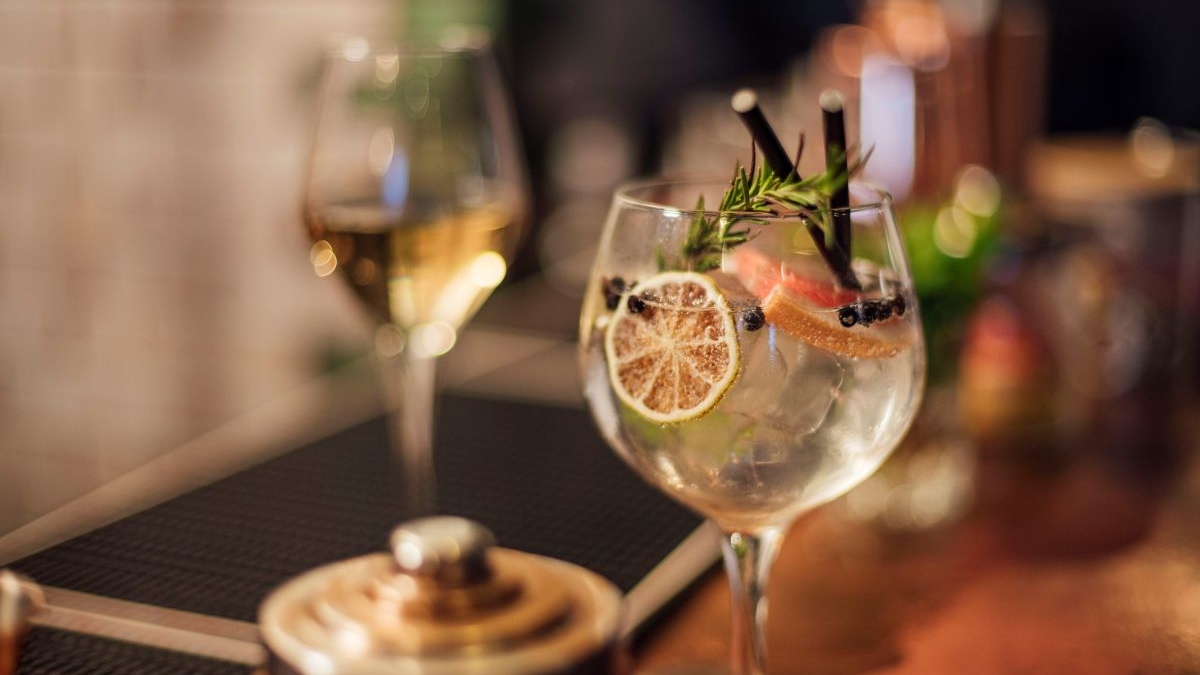 La ginebra celebra su Día Mundial como símbolo de creatividad, tradición y nuevas experiencias de consumo