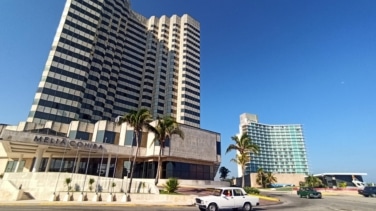 Meliá cesa la gestión de 15 hoteles en Cuba tras el ultimátum de EEUU y sigue los pasos de Iberostar