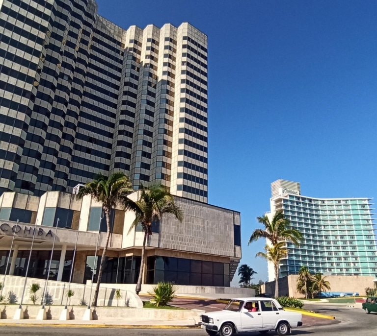 Meliá cesa la gestión de 15 hoteles en Cuba tras el ultimátum de EEUU y sigue los pasos de Iberostar