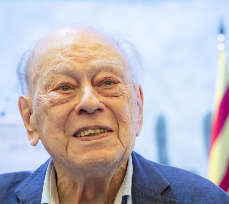 Jordi Pujol pide "integrar" la inmigración en un acto de homenaje de las juventudes de Junts, en pleno reto de Aliança Catalana