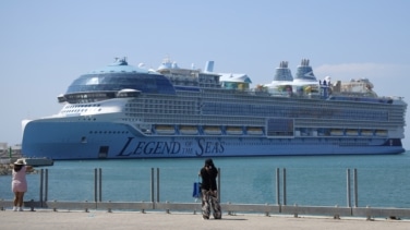 Así es Legend of the Seas: el crucero más grande del mundo que ha debutado en Málaga