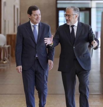 PP y Vox pactan un Gobierno en Castilla y León con tres [...]