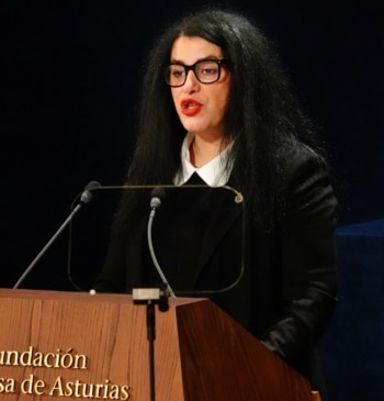 Muere "de pena" Marjane Satrapi, la indomable voz gráfica que denunció la [...]