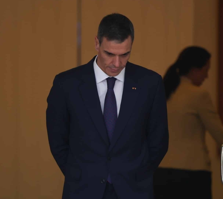 La corrupción hace perder al Gobierno de Sánchez 31 escaños a un año de las generales