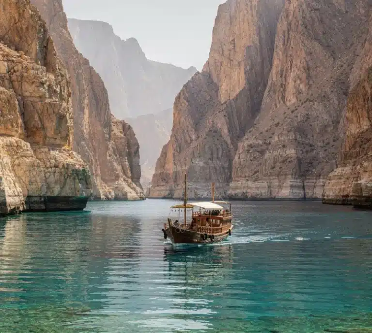 La 'Noruega de Arabia', el paraíso testigo de los ataques en Ormuz