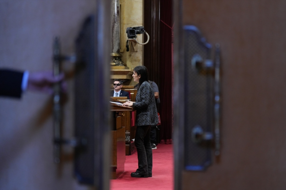 La diputada de Aliança Catalana, Silvia Orriols, durante un pleno en el Parlament