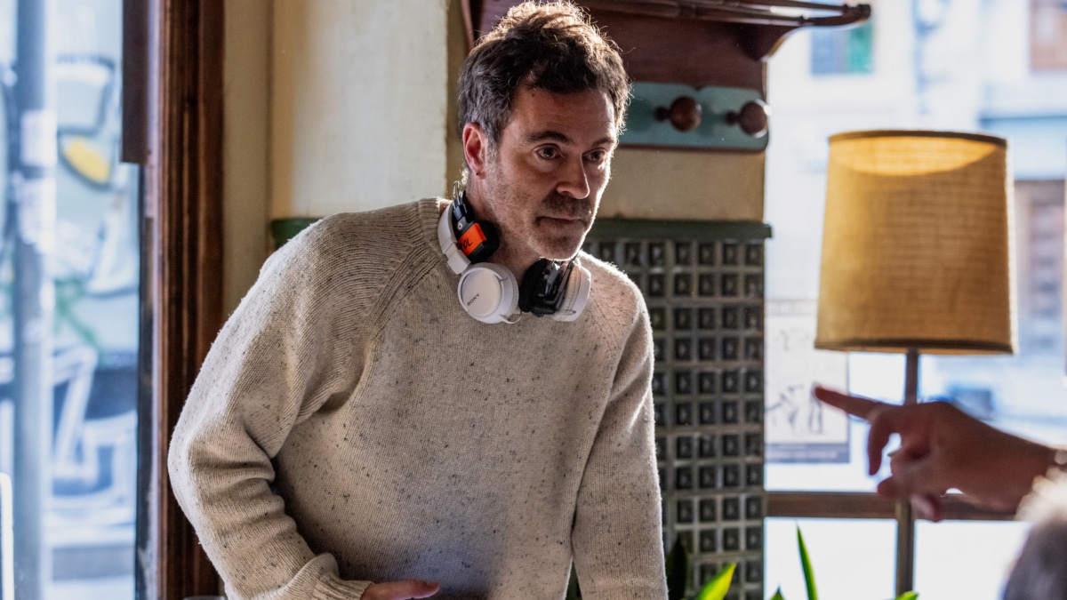 Pol Rodríguez dirige, junto a Isaki Lacuesta, la serie de HBO 'Ravalear'