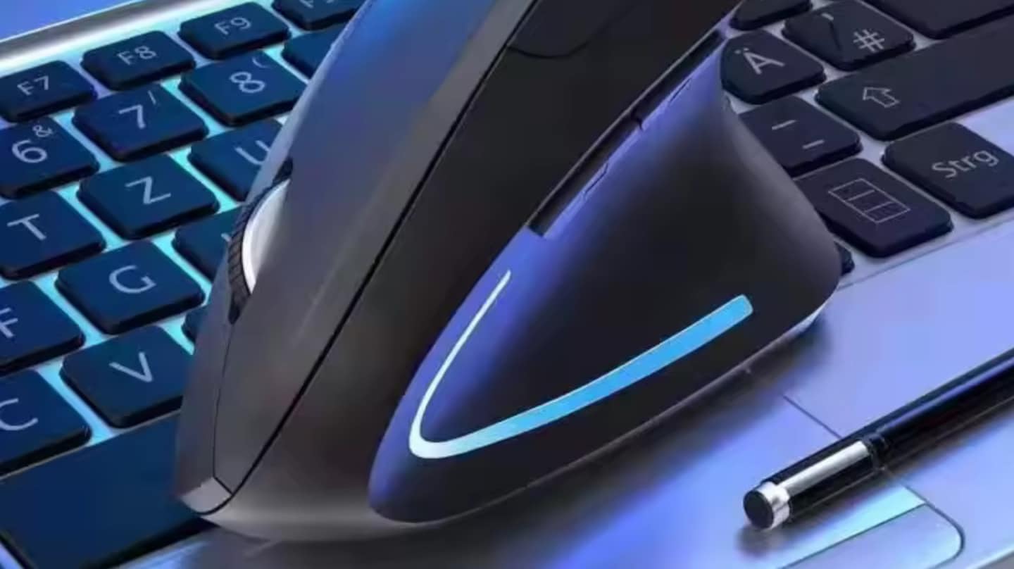 Si no quieres que te duela la muñeca trabajando con el PC, necesitas este ratón vertical inalámbrico