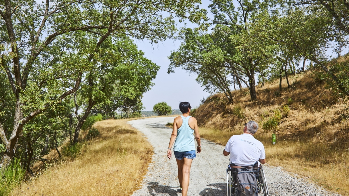 La Sierra Norte de Madrid abre sus senderos a un turismo para todos con nueve rutas accesibles