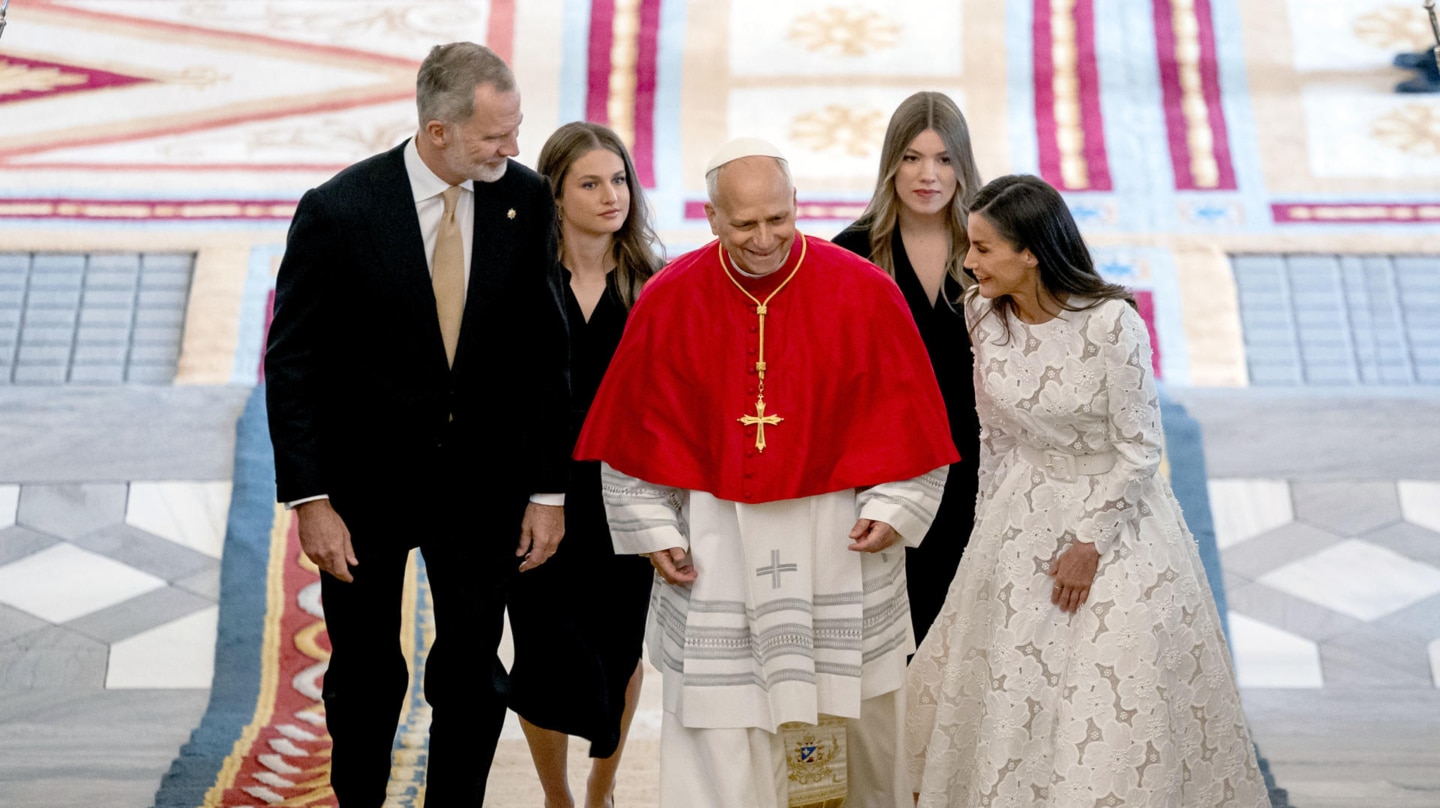 Comienza la recepción de autoridades del papa y los Reyes en el Palacio Real