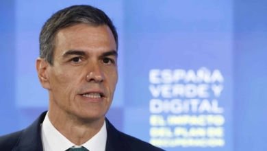 Sumar negocia con Sánchez medidas de final de mandato que movilicen a la izquierda pese a la oleada de escándalos