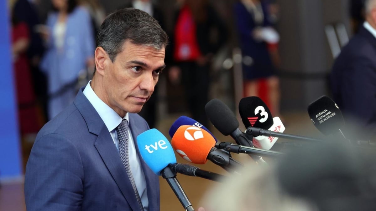 Pedro Sánchez atiende a los medios en Bruselas antes del último Consejo Europeo, el pasado 18 de junio.