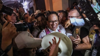 El izquierdista Roberto Sánchez aventaja a Keiko Fujimori a la espera del recuento del voto en el exterior