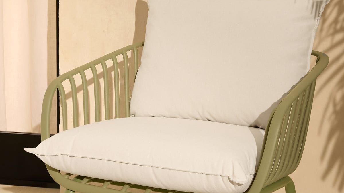 sillón de jardín verde de la colección Lisboa