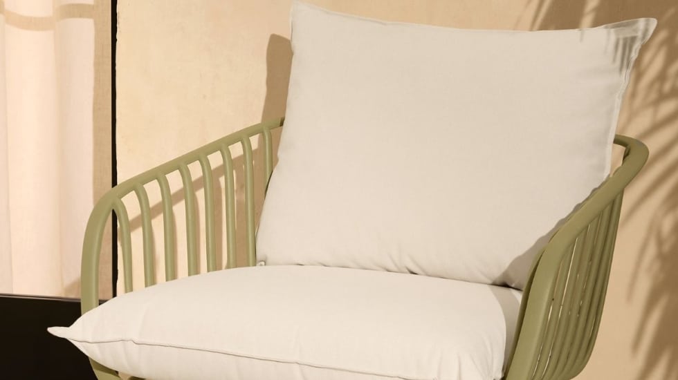 El Corte Inglés tiene el sillón de jardín perfecto para tener una terraza de revista sin invertir demasiado