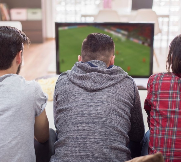 ¿Todavía sin una buena Smart TV para ver el Mundial? Esta Samsung de 55" es el mejor fichaje (con descuentazo)