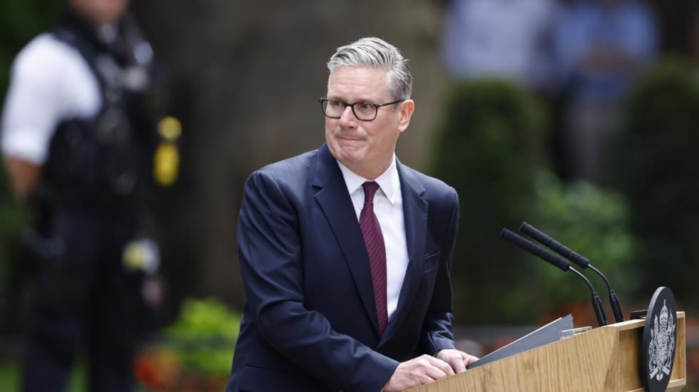 Dimite Keir Starmer, el primer ministro británico