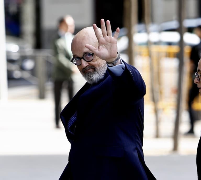 El abogado de las cloacas presentó a Leire como una "representante del PSOE" ante el capitán de la UCO que usaron como 'topo'