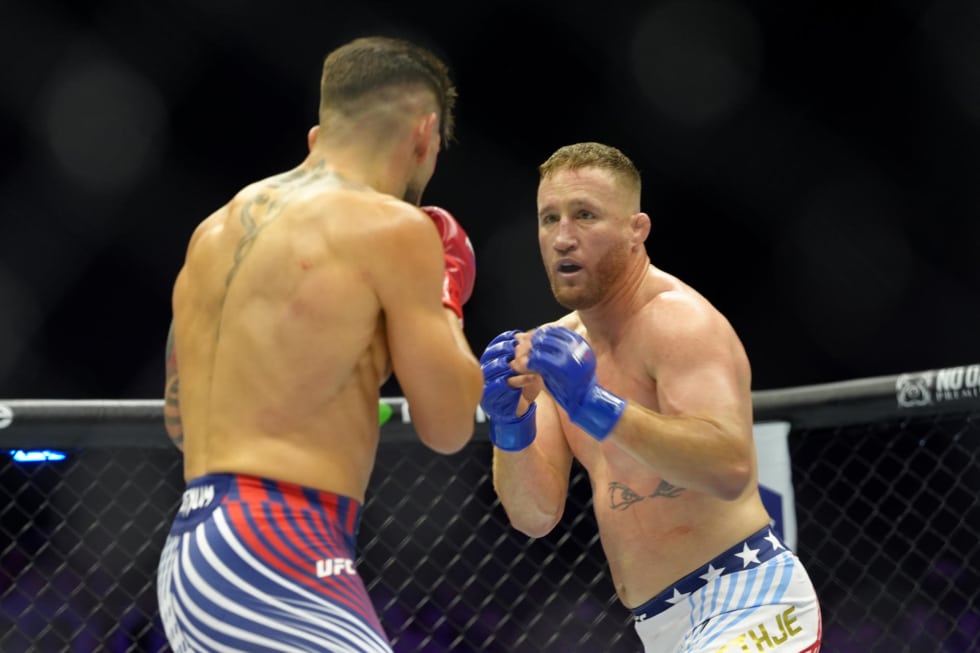El hispano-georgiano Ilia Topuria y el estadounidense Justin Gaethje.