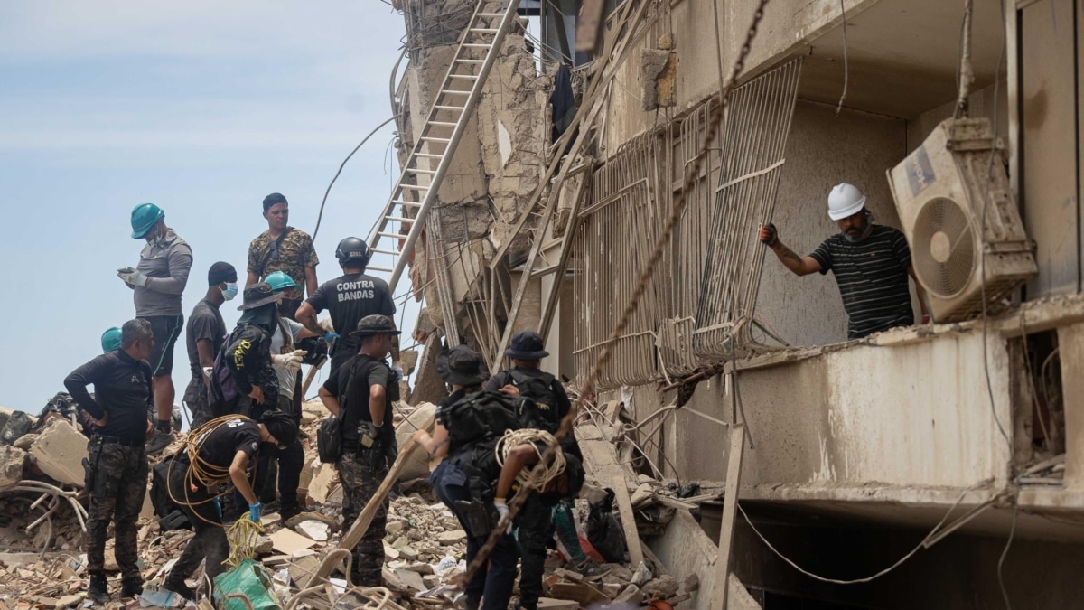 Continúa la búsqueda de desaparecidos tras los terremotos