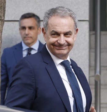 Zapatero afronta su declaración ante el juez como "líder" de una organización [...]