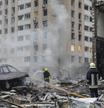 Ucrania sufre nuevos ataques rusos: al menos 16 muertos en la última [...]