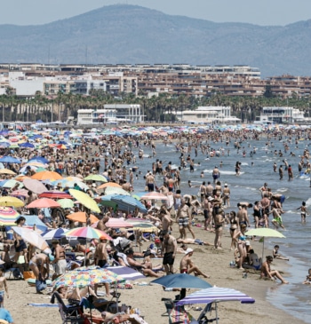 España, a por los 100 millones de turistas