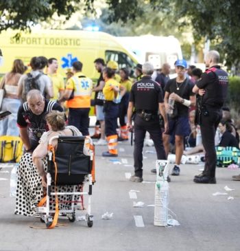 Atendidas unas 120 personas, ninguna de gravedad, por el incendio en la [...]