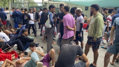 Colapso en Ceuta ante una nueva "crisis migratoria" por las más de 1.500 entradas a nado desde Marruecos