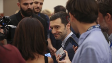 Las pegas adelantadas por los socios amenazan con hacer descarrilar el decreto ley de vivienda de PSOE y Sumar