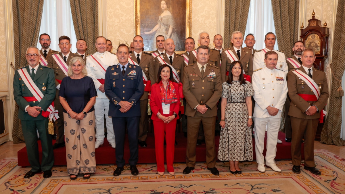El acto de imposición de Grandes Cruces del Mérito Militar y de la Real y Militar Orden de San Hermenegildo, en el Cuartel General del Ejército de Tierra
