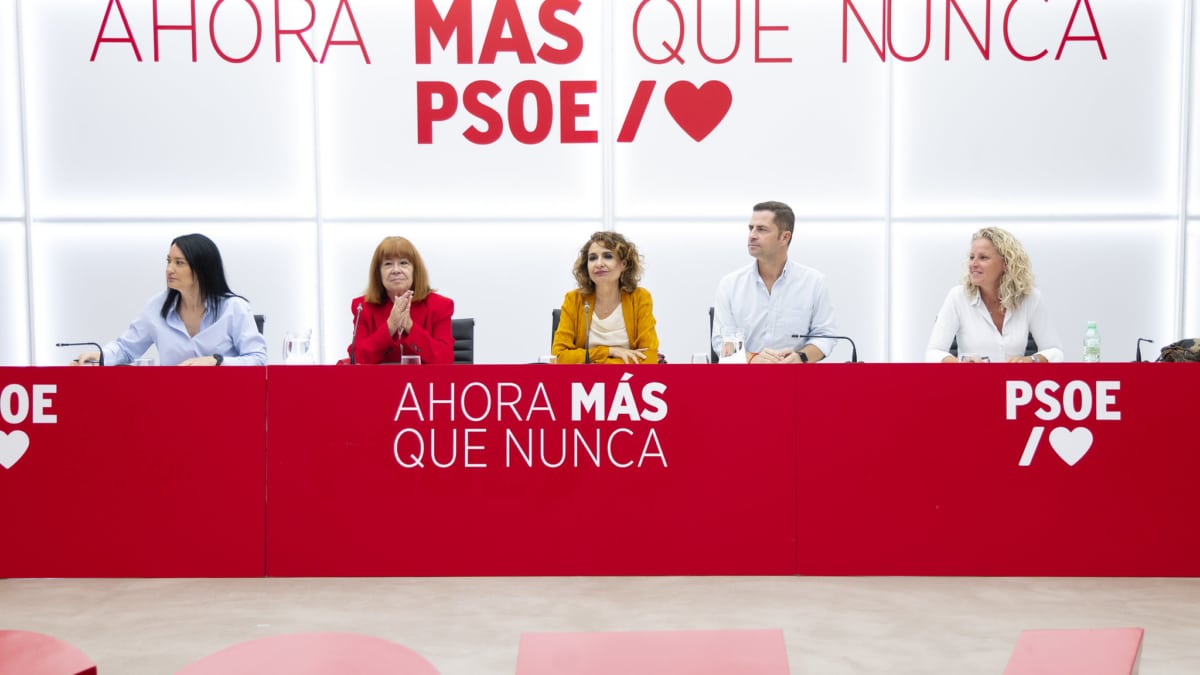 La vicesecretaria general del PSOE, María Jesús Montero, preside este 27 de julio de 2026 la reunión de la ejecutiva federal del PSOE en Ferraz.