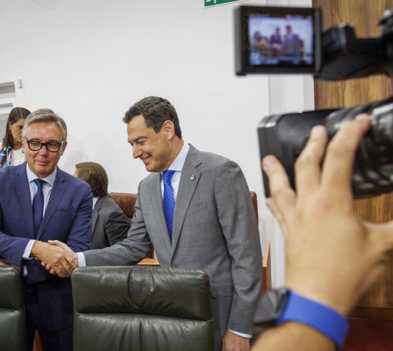 El nuevo Gobierno andaluz suma 13 altos cargos pese a mantener las 13 consejerías