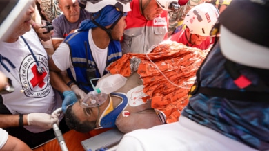 Delcy Rodríguez eleva a 2.595 los muertos en Venezuela y se defiende del caos en los rescates