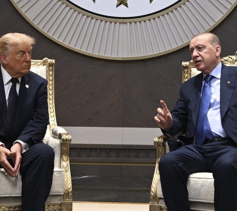 Trump vuelve a reclamar Groenlandia en Ankara: "Es lo que dañó mi relación con la OTAN"