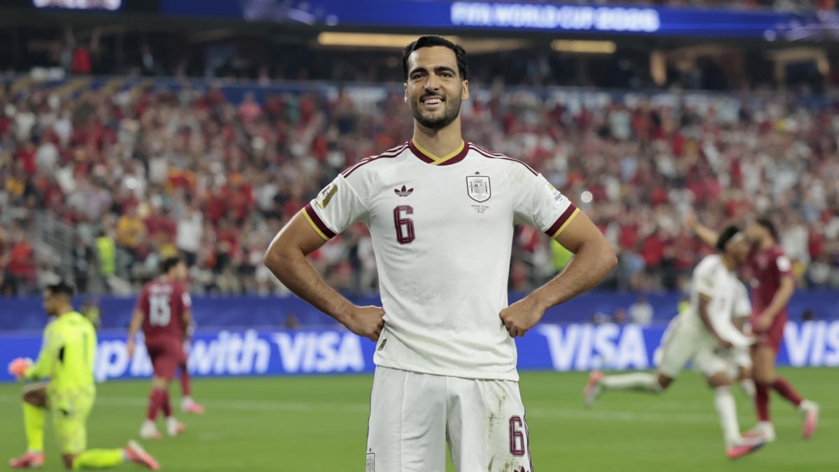 Mikel Merino tras marcar un gol en el partido de octavos de final del Mundial de la FIFA 2026 contra Portugal