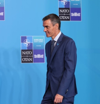 El PSOE se mentaliza para el adelanto electoral: barrunta las urnas en [...]