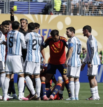 Si nuestra política fuera fútbol seríamos Argentina