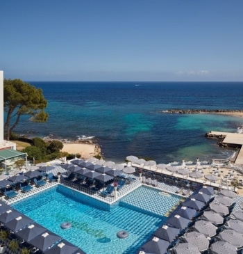 Stoneweg y Bain Capital venden el hotel Mongibello Ibiza al Grupo Ramat [...]