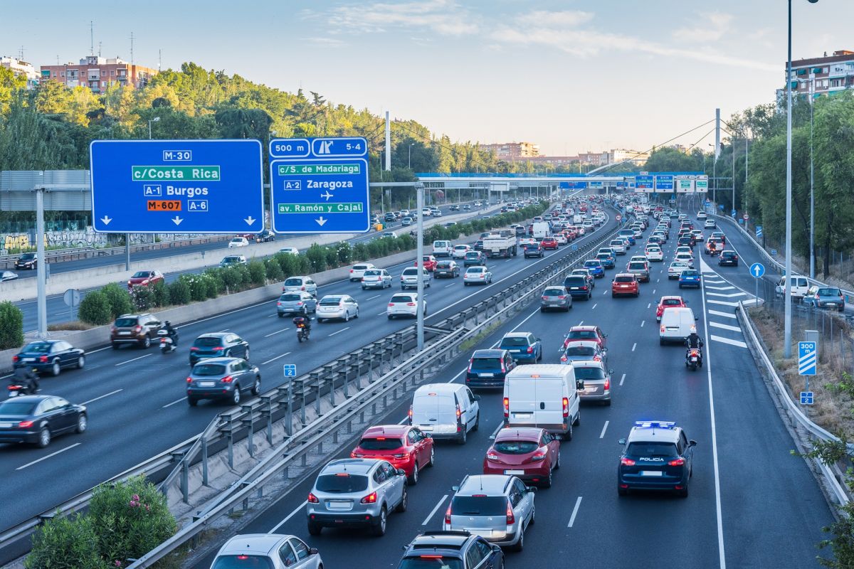 TÜV SÜD recuerda que a partir del 7 de julio todos los vehículos nuevos deberán incorporar sistemas avanzados de advertencia de distracción del conductor