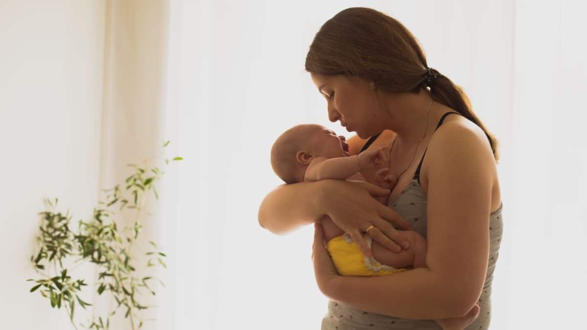 Más de la mitad de las mujeres de 40 a 42 años logra ser madre en IVI con sus propios óvulos