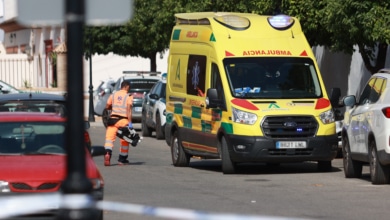 Fallece una mujer en Algeciras al engancharse en la moto la bandera de Marruecos que llevaba al cuello