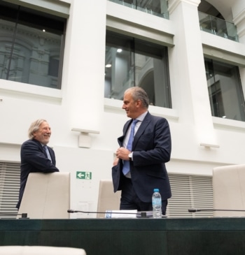 Vox choca contra Almeida en el Ayuntamiento de Madrid por permitir que [...]