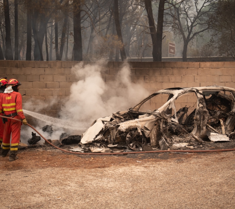 El Gobierno aprueba el cese de actividad extraordinario para los autónomos afectados por los incendios