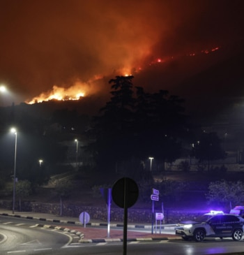 El incendio de La Vall d'Uixò en Castellón obliga a desalojar 16.000 [...]