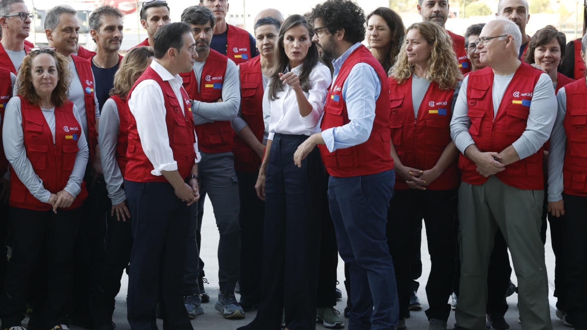 Ascienden a 32 los españoles fallecidos por los terremotos de Venezuela y 142 siguen desaparecidos